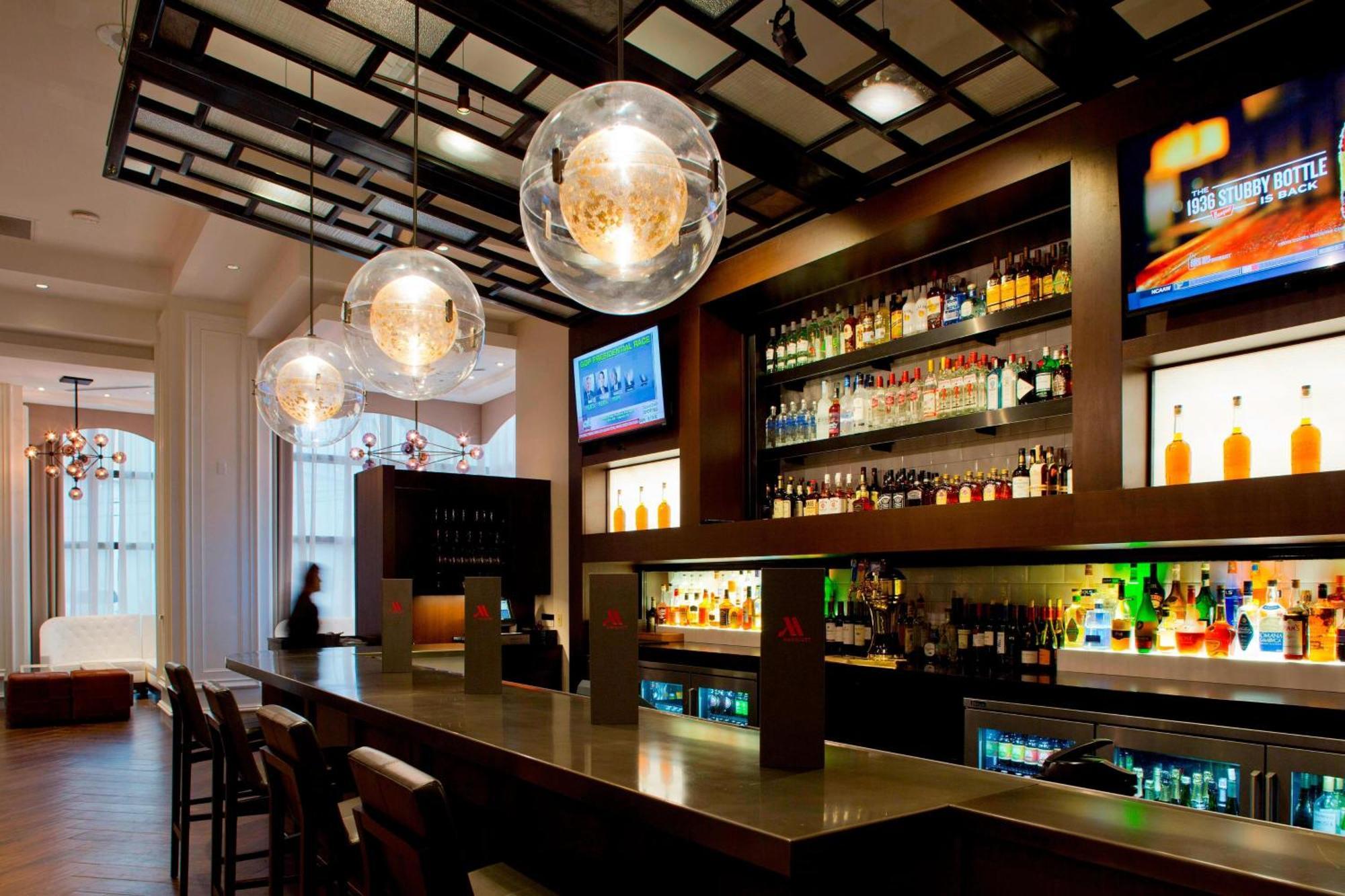 New Orleans Marriott Metairie At Lakeway Eksteriør billede